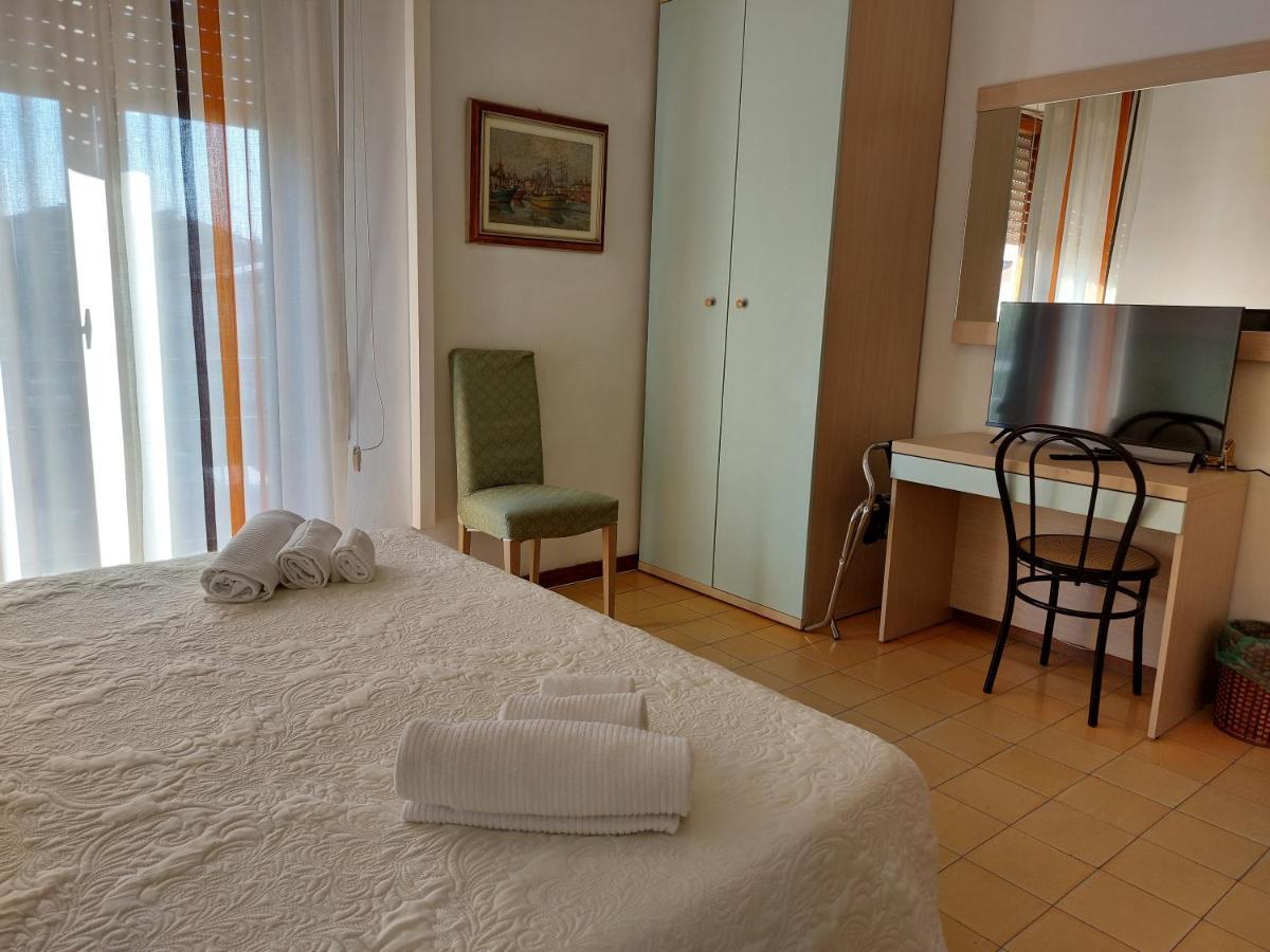 Hotel San Domingo Lido di Camaiore Exteriör bild